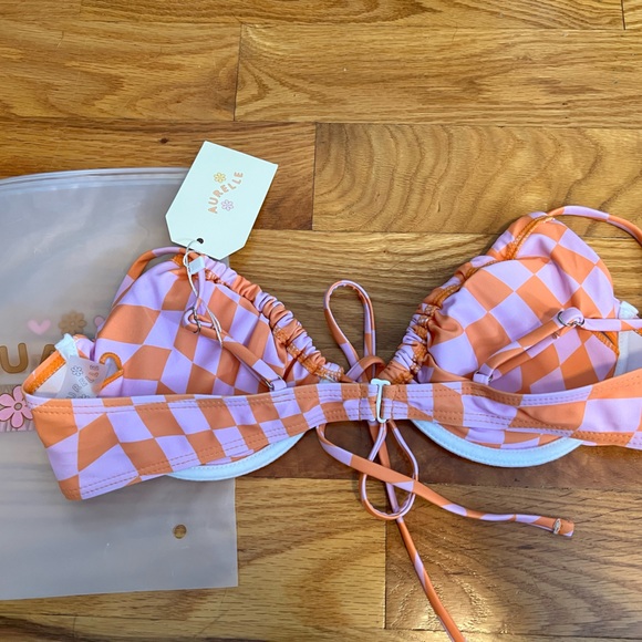Swim suit - Picture 4 of 6